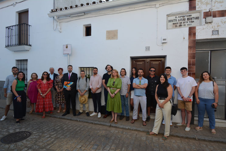 Homenaje a Benito Arias Montano en su casa natal 